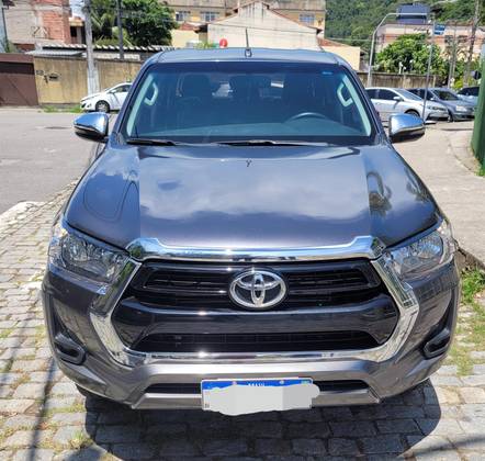TOYOTA HILUX 2.8 D-4D TURBO DIESEL CD SRV 4X4 AUTOMÁTICO